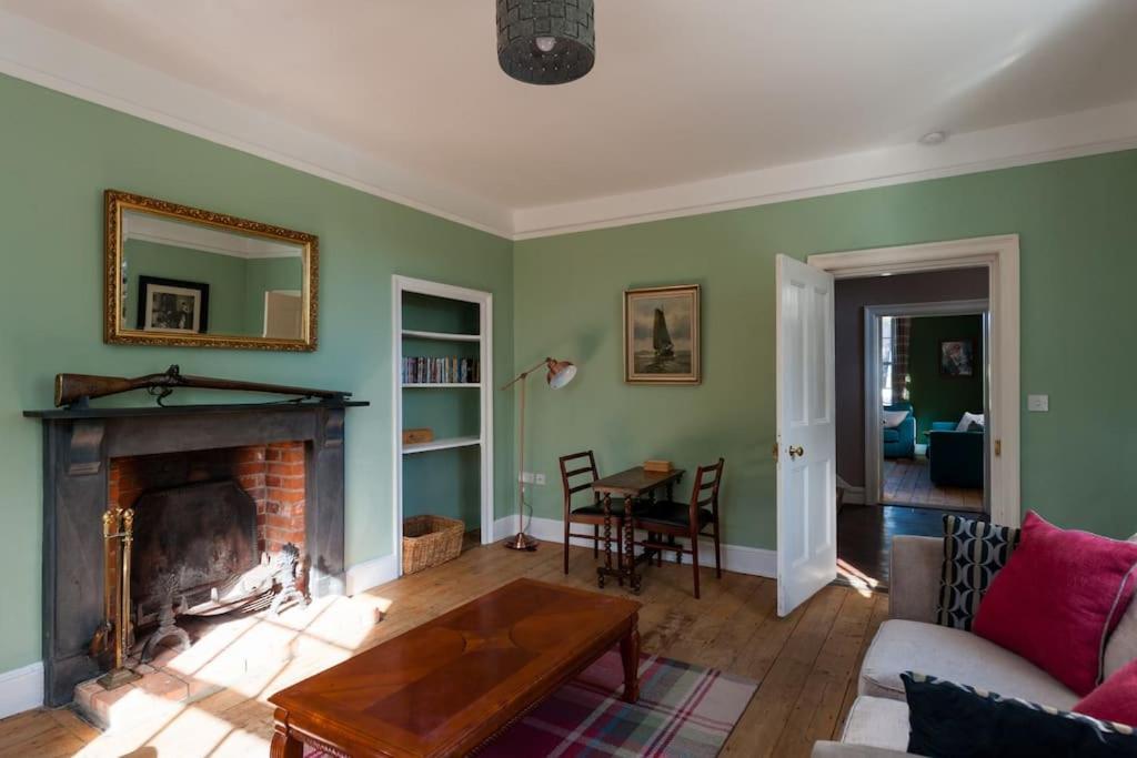 Firs Sleeps 15 Stunning Country House With Hot Tub Sudbourne Exterior photo