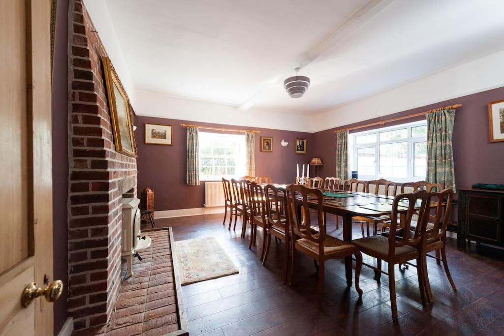 Firs Sleeps 15 Stunning Country House With Hot Tub Sudbourne Exterior photo