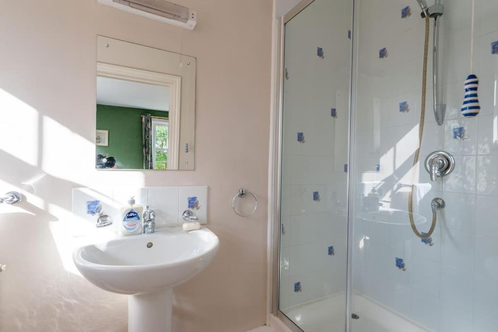 Firs Sleeps 15 Stunning Country House With Hot Tub Sudbourne Exterior photo