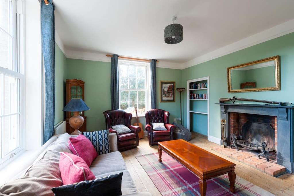 Firs Sleeps 15 Stunning Country House With Hot Tub Sudbourne Exterior photo
