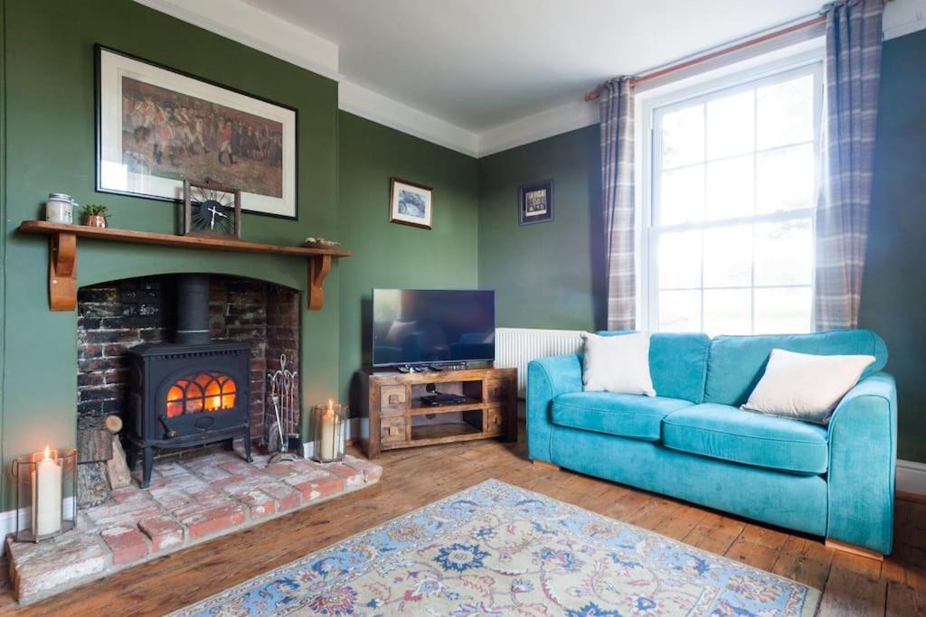 Firs Sleeps 15 Stunning Country House With Hot Tub Sudbourne Exterior photo