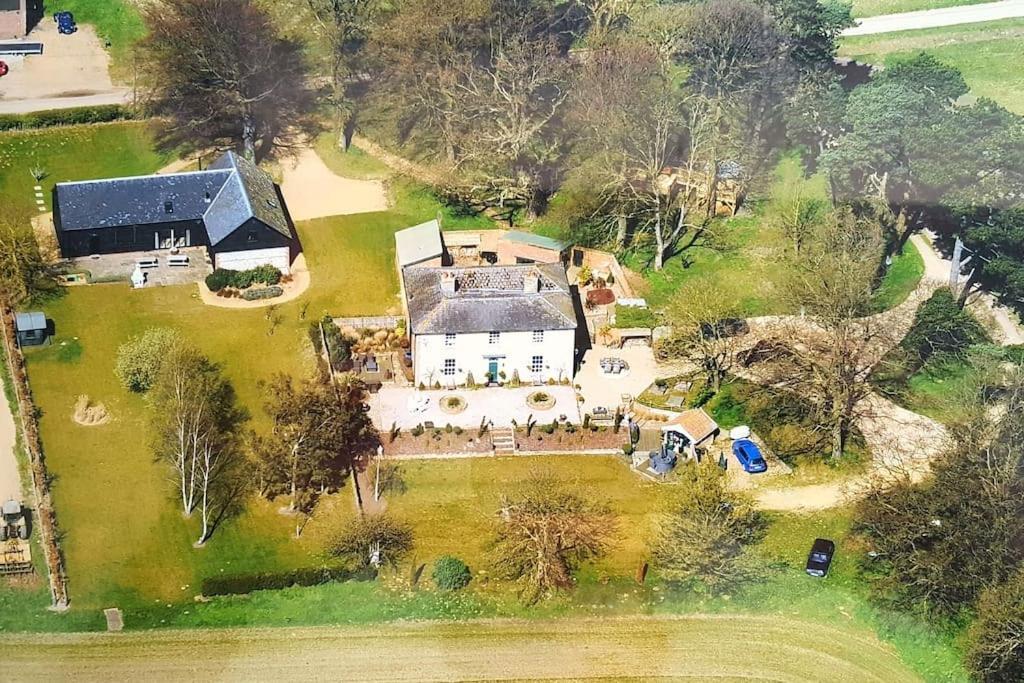 Firs Sleeps 15 Stunning Country House With Hot Tub Sudbourne Exterior photo